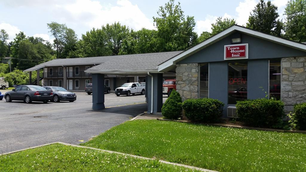 Town House Inn Jackson Bagian luar foto